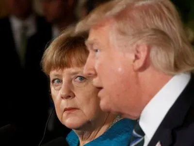 Трамп раскритиковал Ангелу Меркель путем предоставления убежища беженцам