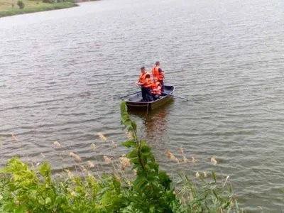 В Кировоградской области из пруда вытащили тело утопленника