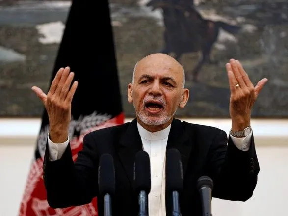 zmi-prezident-afganistanu-zaproponuvav-vatazhku-talibanu-provesti-peregovori
