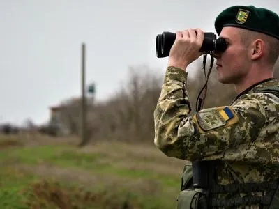 На Буковине неизвестные пытались блокировать пограничников: произошла стрельба