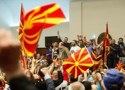Парламент Македонії ратифікував угоду про зміну назви країни