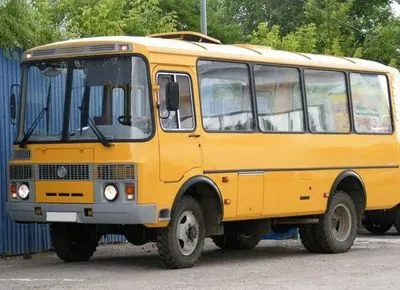 Українські чиновники ледь не купили дітям російські автобуси