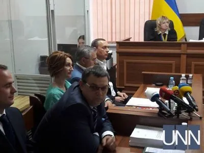Суд вернул дело в отношении Мартыненко и других прокурору