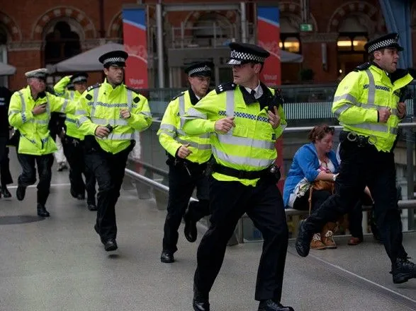 В Лондоне эвакуировали вокзал из-за сообщения о бомбе