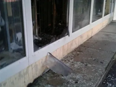 В Киеве в отделение банка бросили "коктейли Молотова"