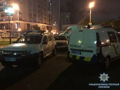 В Киеве владелец кафе открыл стрельбу: есть погибший