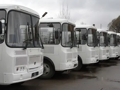 Правоохоронці взялися за бюджетників, які закупили російські шкільні автобуси