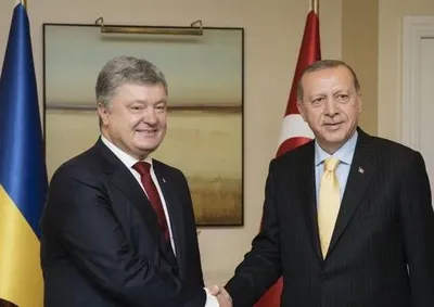 Порошенко привітав Ердогана з переобранням на посаду президента Туреччини