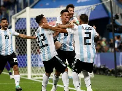 Аргентина вырвала победу в Нигерии и пробилась в плей-офф ЧМ-2018