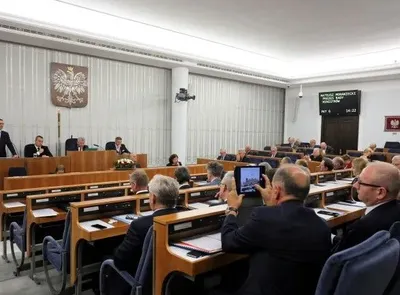 Сенат Польши принял изменения в закон об Институте национальной памяти