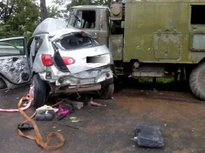 В Тернопольской области произошло ДТП с участием военного грузовика