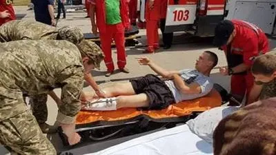 Борт с ранеными на Донбассе бойцами прибыл в Одессу
