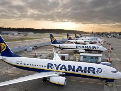 Пілоти ірландського відділення Ryanair оголосили про добовий страйк 12 липня