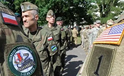 В Польше хотят добиться постоянного контингента американской армии