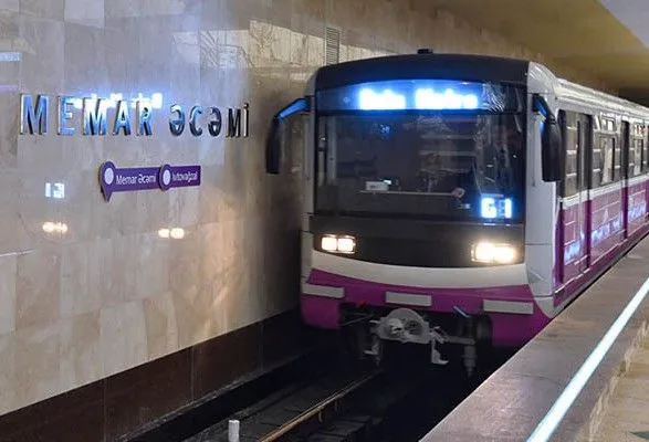 blekaut-v-baku-zupineno-robotu-metro