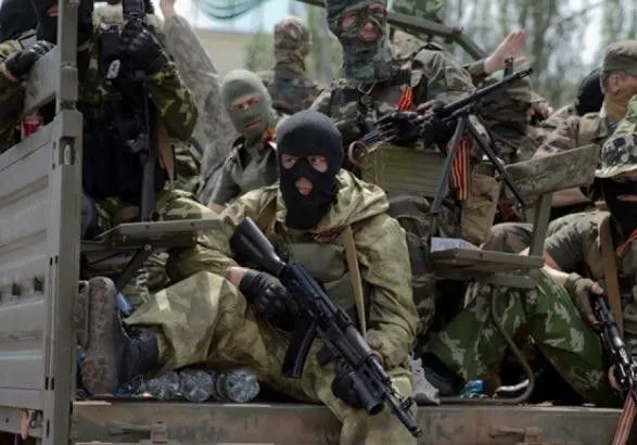 Боевики в Донецке "освободили" от жителей коттеджный городок для своих офицеров