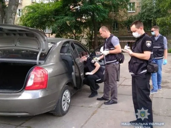 У вбитого в Києві поліцейського викрали телефон і особисті речі