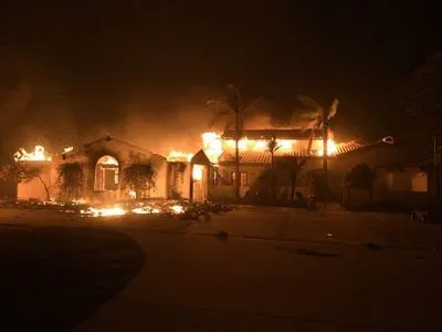 У Санта-Барбарі три тисячі людей евакуювали через пожежу