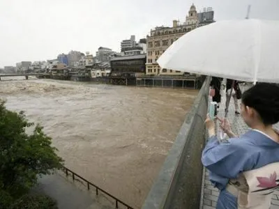 Зливи в Японії забрали уже майже 50 життів