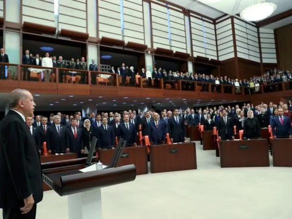 Турция официально изменила форму правления