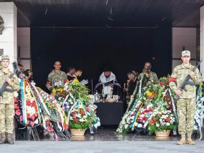 В Ужгороді попрощалися з бійцями, які загинули на Рівненському полігоні