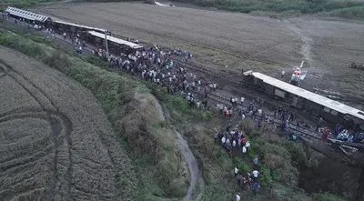 Авария поезда в Турции: число погибших возросло
