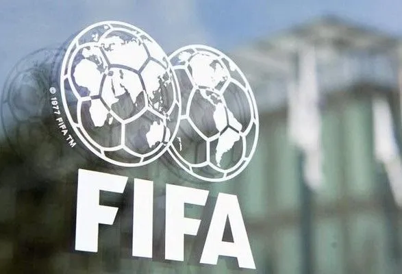 Украинцы обвалили рейтинг страницы ФИФА в Facebook и атаковали Twitter