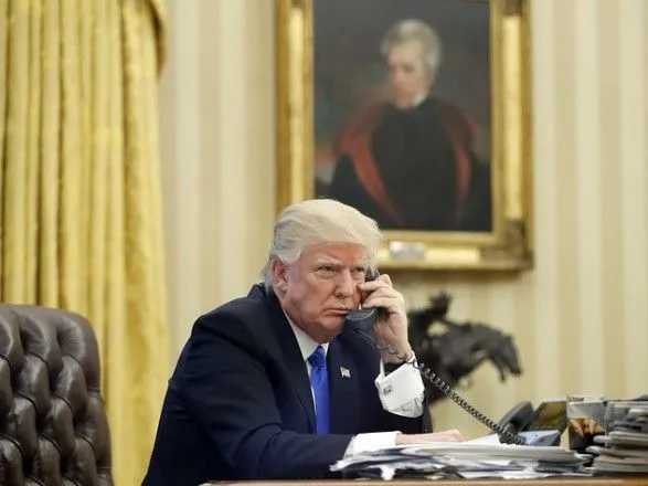 The New York Times: Трамп назвав нерозумними тих, хто радив йому не дзвонити Путіну