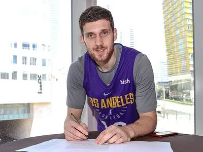 Баскетболіст Михайлюк заключив професійний контракт із "Лос-Анджелес Лейкерс"