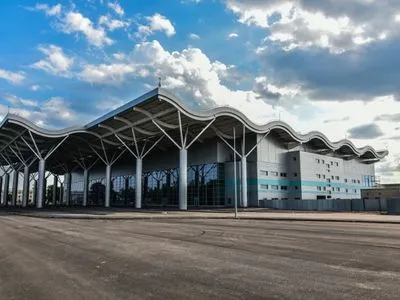В аэропорту Одессы до конца года построят новую взлетную полосу - Омелян