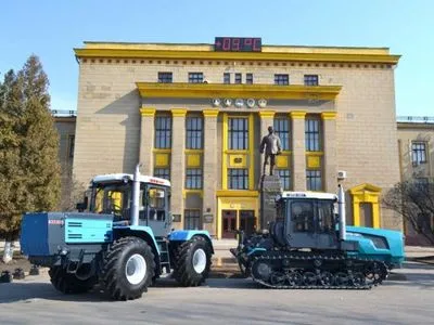 ХТЗ Ярославського провів успішні випробування трактора з посівним комплексом Turbosem