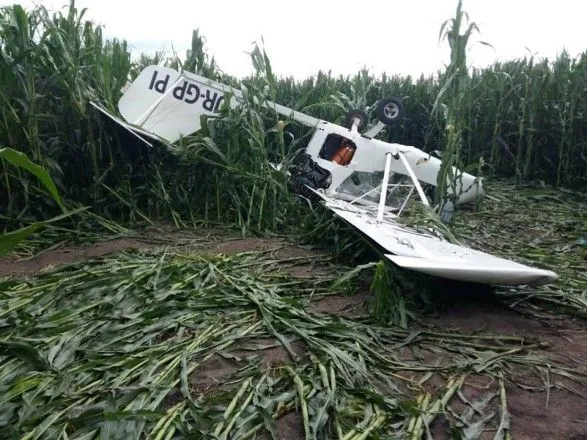 В Сумской области разбился самолет: пилот погиб