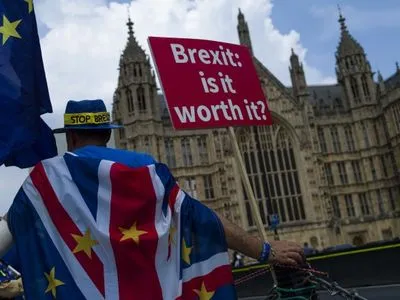 Хроники Brexit: Дональд Трамп посоветовал Терезе Мэй подать в суд на ЕС