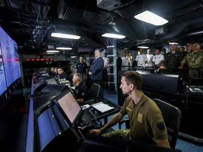 Порошенко відвідав корабель США, який бере участь у Sea Breeze-2018