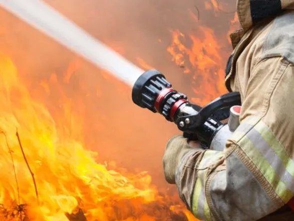 До п'ятниці в Україні збережуться високі ризики виникнення пожеж