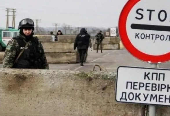 Боевики утром обстреляли авто пограничников у КПВВ "Майорское"