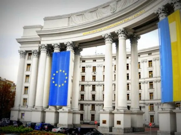 У МЗС України запевнили у подальшому сприянні розслідуванню катастрофи МН17