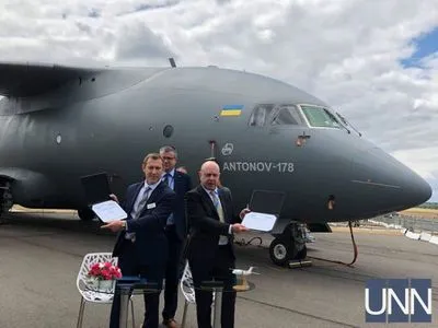 "Антонов" в Фарнборо подписал договор о сотрудничестве с подразделением Boeing