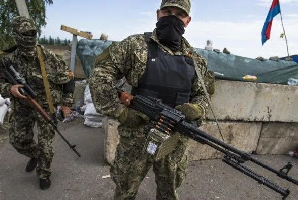Бойовики на Донбасі калічать себе, аби уникнути служби на передовій - розвідка