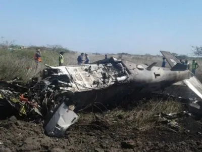 В Мексике упал американский военный самолет