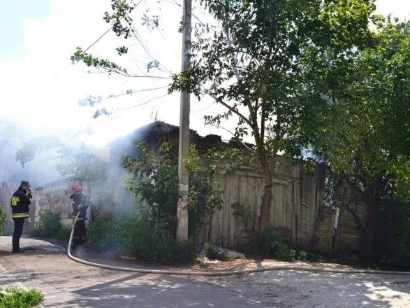 Вблизи жилых домов в Ровно произошел пожар