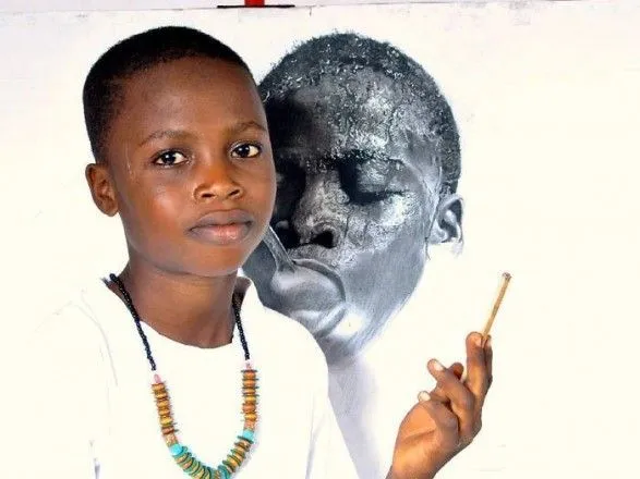 Хлопчик з Нігерії дивує інтернет гіперреалістичними малюнками