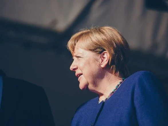 Меркель привітала переговори Путіна з Трампом