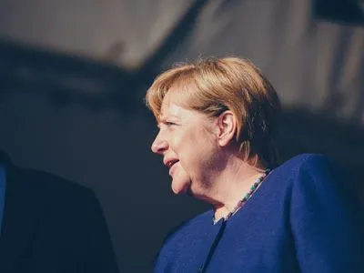 Меркель привітала переговори Путіна з Трампом