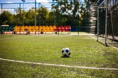 До кінця року на Дніпропетровщині з'явиться 23 нових футбольних міні-поля