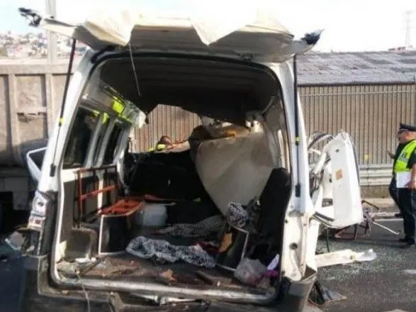 В Мексике в ДТП с грузовиком погибли 13 человек