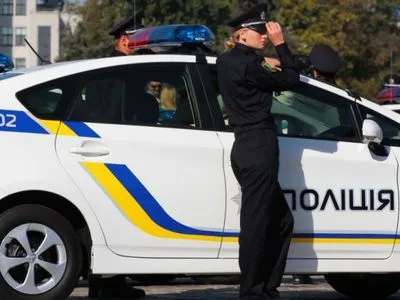 В результате столкновений между футбольными болельщиками в Одессе пострадали двое полицейских