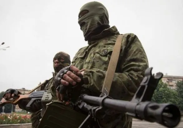 Бойовики на Донбасі перевіряли автобуси в пошуках чоловіків призовного віку - розвідка