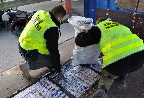 В Польше задержали украинцев за торговлю контрабандными сигаретами