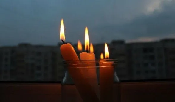 На Луганщині негода залишила без світла понад 3,5 тис. абонентів